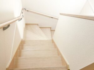 階段下のリフォームは？暮らしに役立つ活用アイデア集